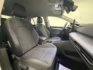 Volkswagen Golf - 11