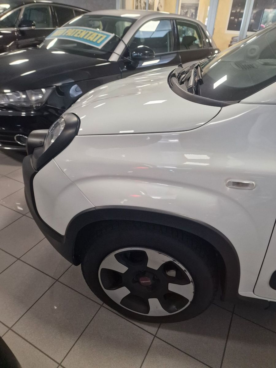 Fiat Panda 1.0 FireFly S&S Hybrid City Life imagem 3