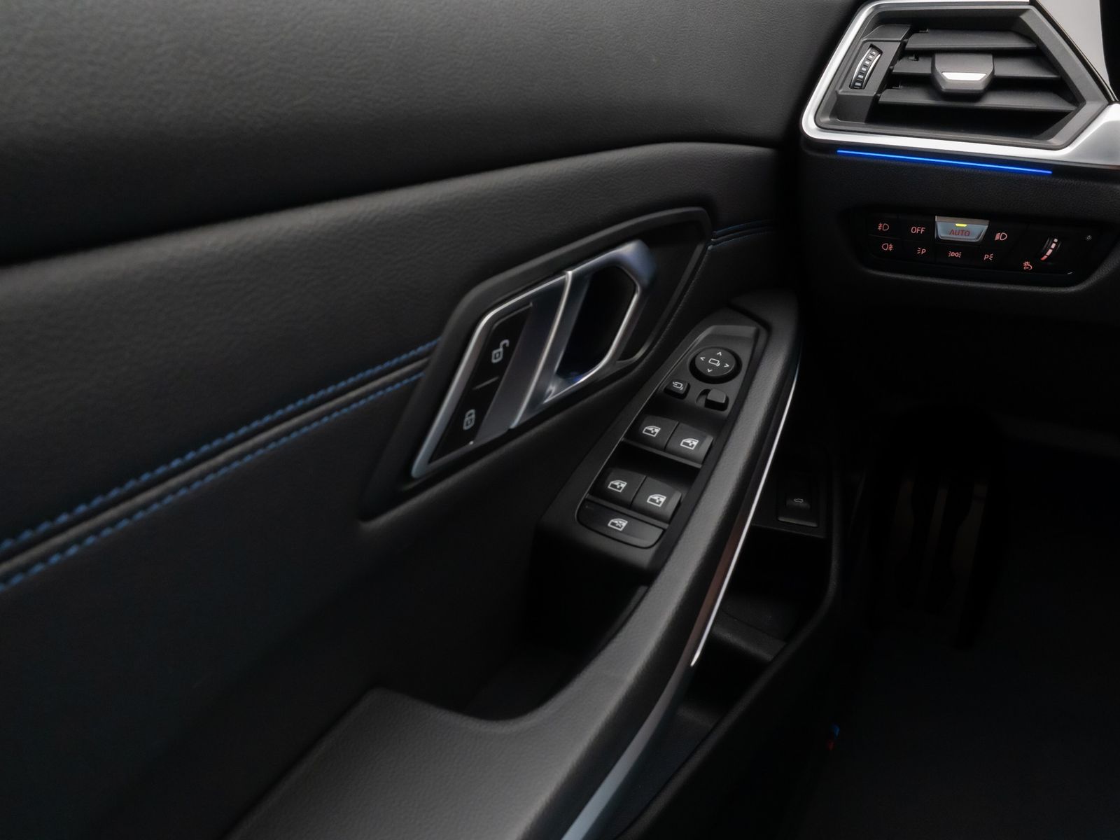 Fahrzeugabbildung BMW 320d M Sport HiFi Kamera DAB DriveAs Geschwindig