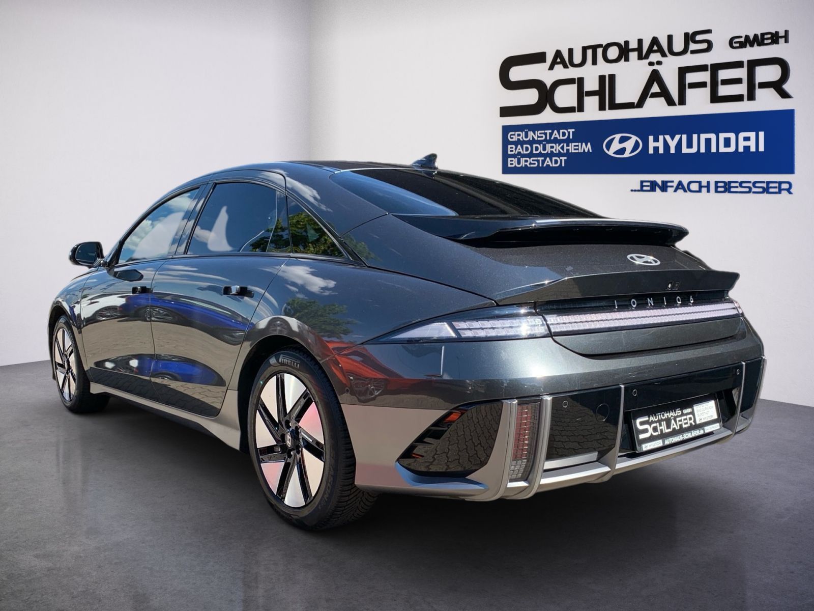 Fahrzeugabbildung Hyundai IONIQ 6 Techniq Elektro 4WD 77,4 kWh Park-Paket