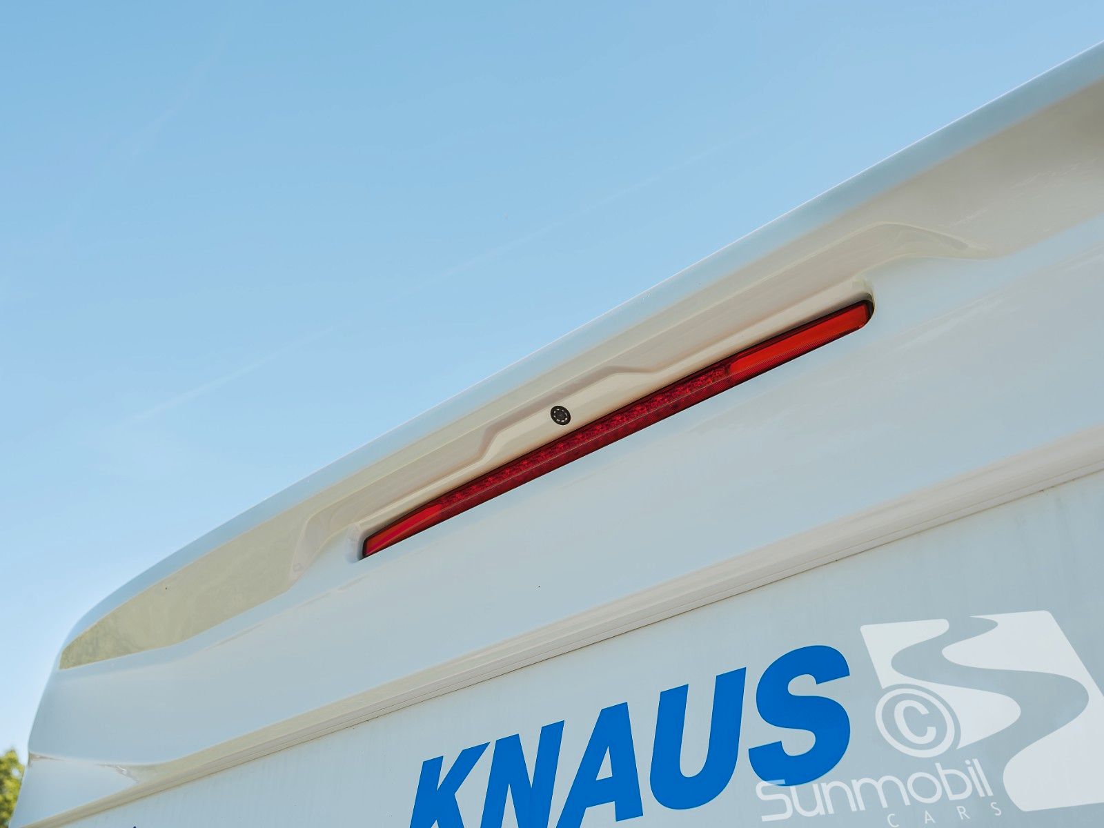 Fahrzeugabbildung Knaus Sky Wave 650 MEG  LED SAT TV LP.114.636,00 €