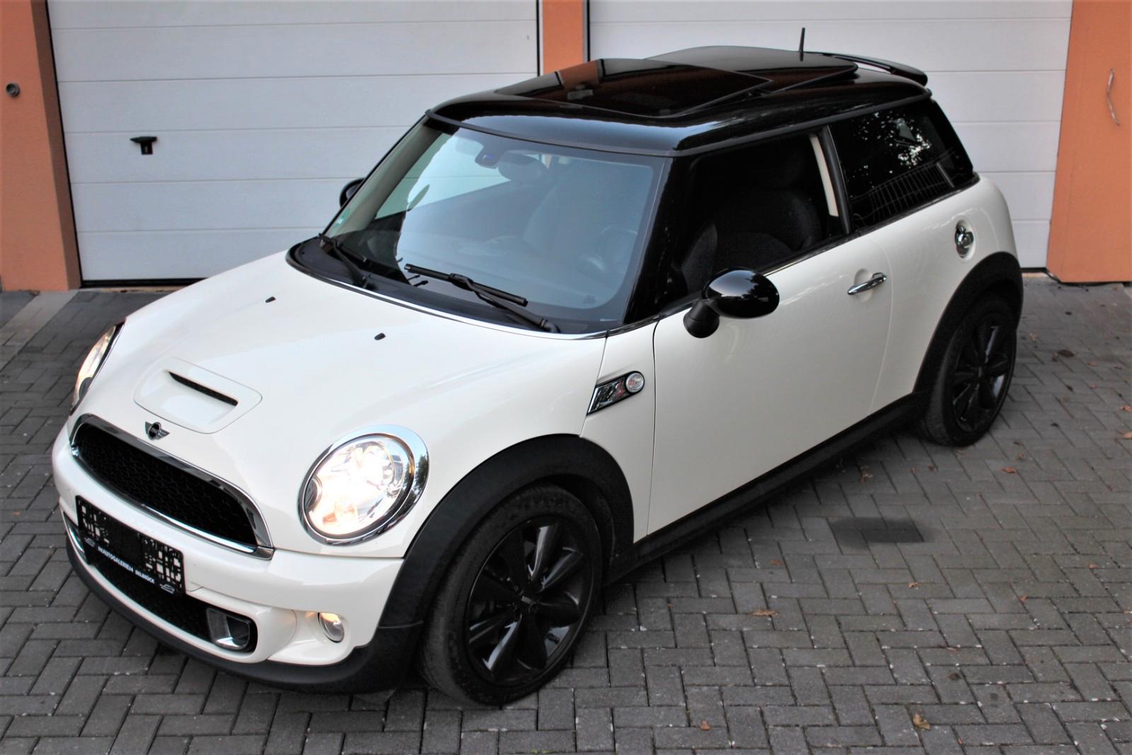 MINI Cooper S 1.6 Automatik/Leder/Glasdach/Xenon/Nav