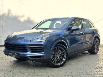 Porsche Cayenne - 1