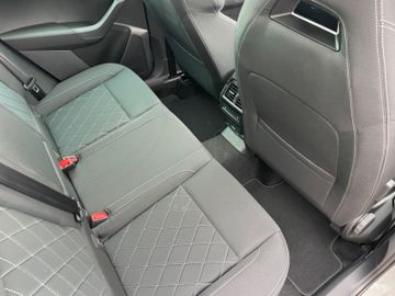 Fahrzeugabbildung SKODA Karoq 1.5 TSI Sportline DSG Pano/LED/ACC/AHK