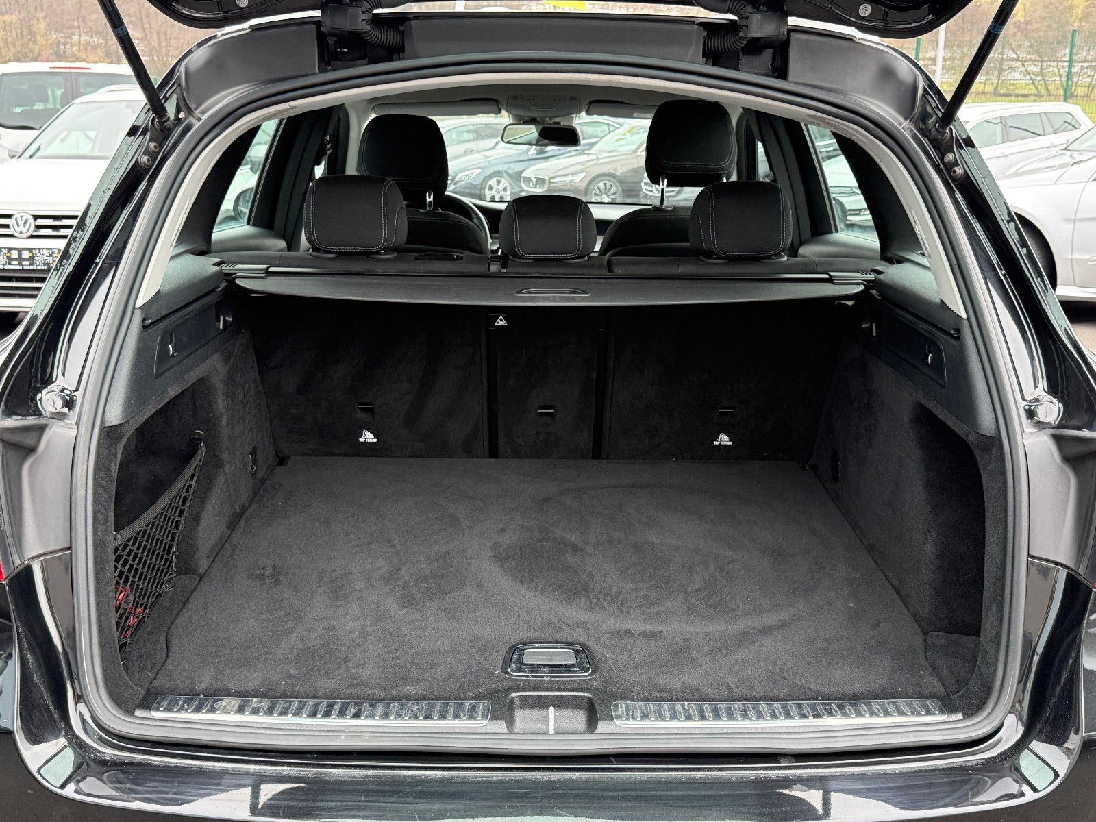 Fahrzeugabbildung Mercedes-Benz GLC 220d 4Matic 9G Exclusive GRA Nav LED SHZ PDC