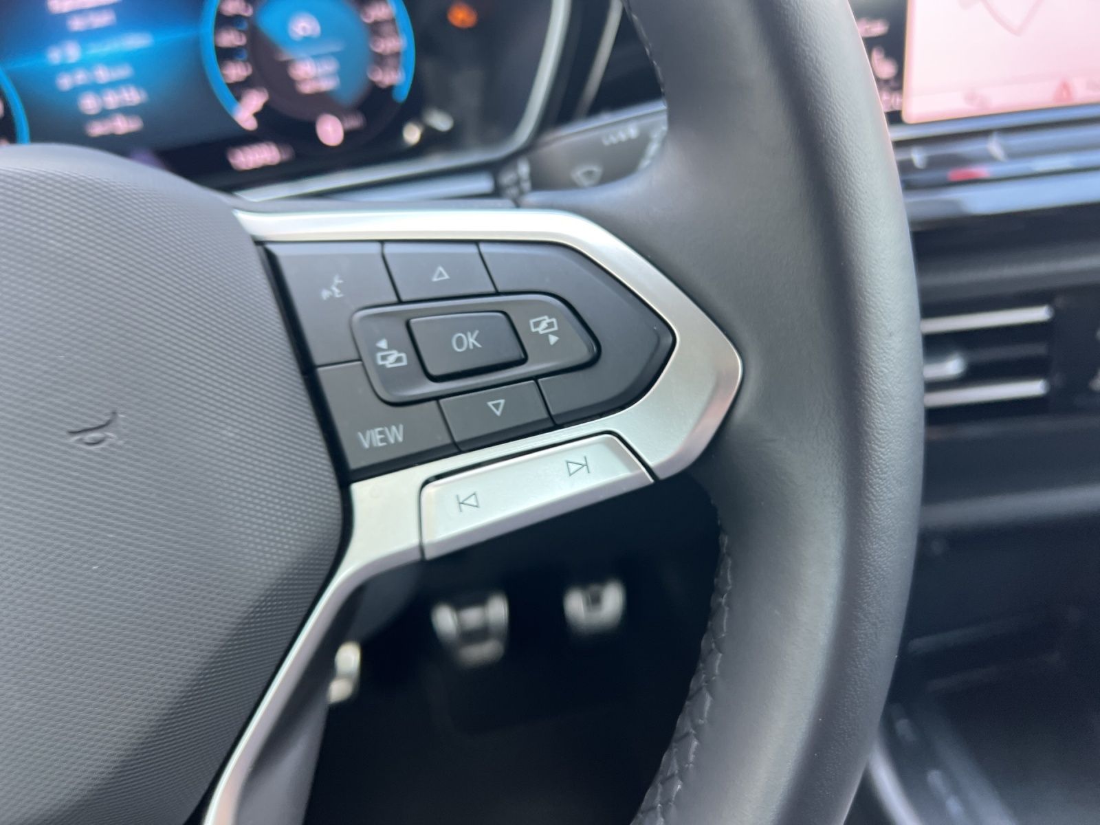 Fahrzeugabbildung Volkswagen Caddy Maxi TSI Style Maxi LED AHK STH NAVI