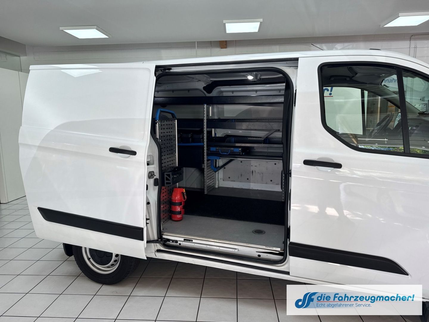 Fahrzeugabbildung Ford Transit Custom Kasten 280 L1 DAB SHZ Notbremsass