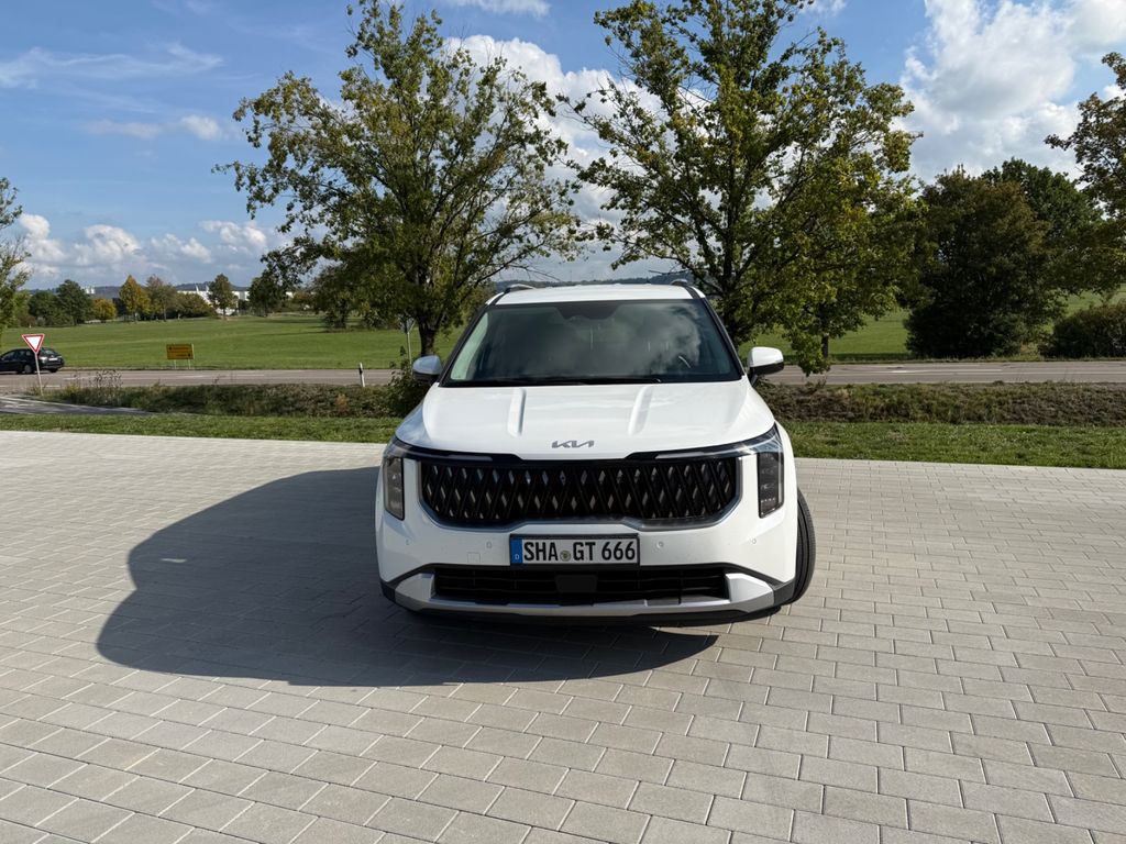 Image of Kia Carnival
