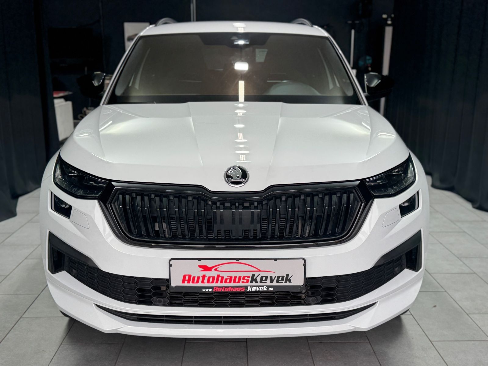 Fahrzeugabbildung SKODA Kodiaq Sportline 4x4|DSG|7-SITZER|AHK|ACC