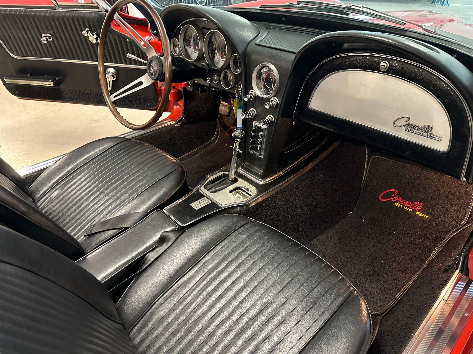 Fahrzeugabbildung Corvette C2 Stingray