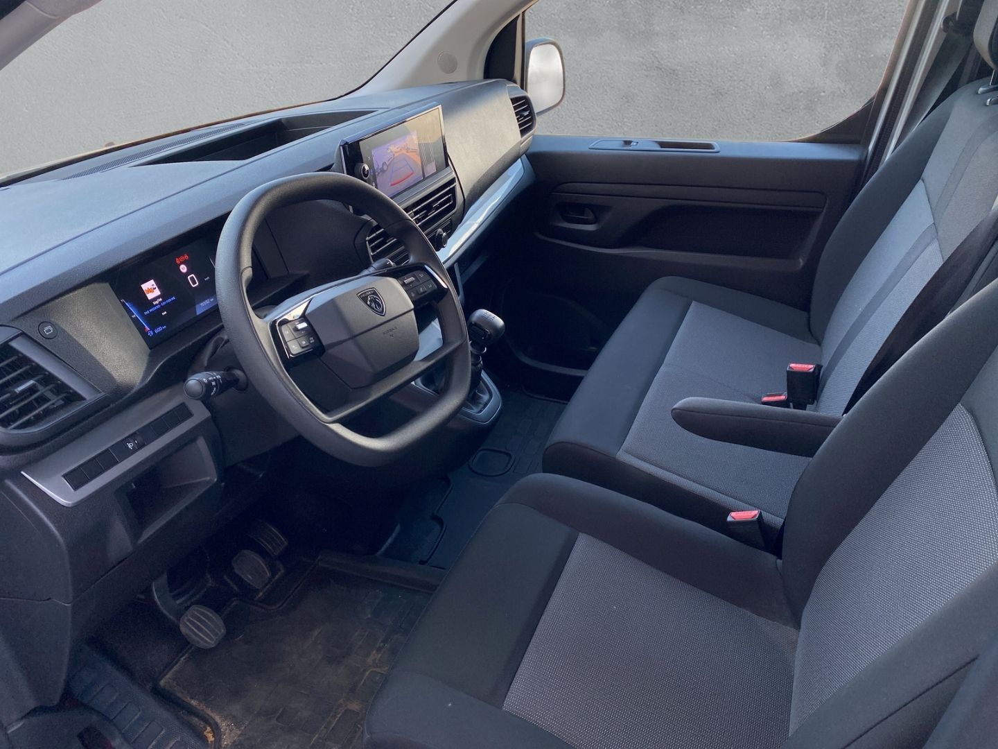 Fahrzeugabbildung Peugeot Expert Peugeot Kasten L2 2.0 145PS*Kamera*Navi*L