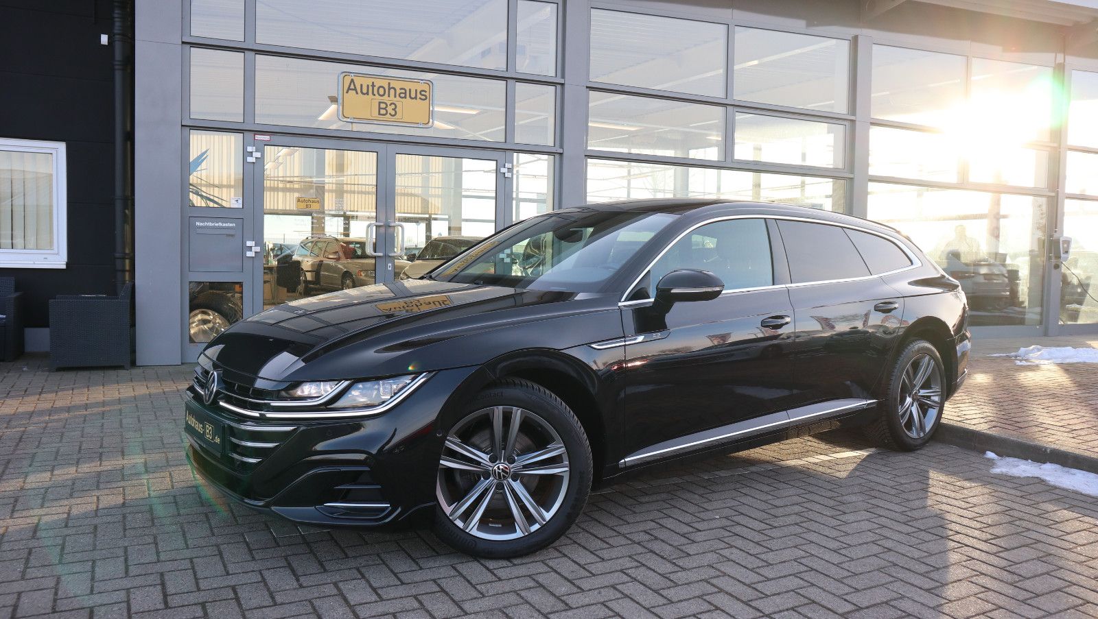 Gebrauchtwagen Volkswagen Arteon Arteon Shooting Brake R-Line IQ.Light Kamera Nav in Bergen