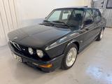 BMW M535i E28 ein Oldtimer aus Anfang der M-Familie - BMW M5: E28