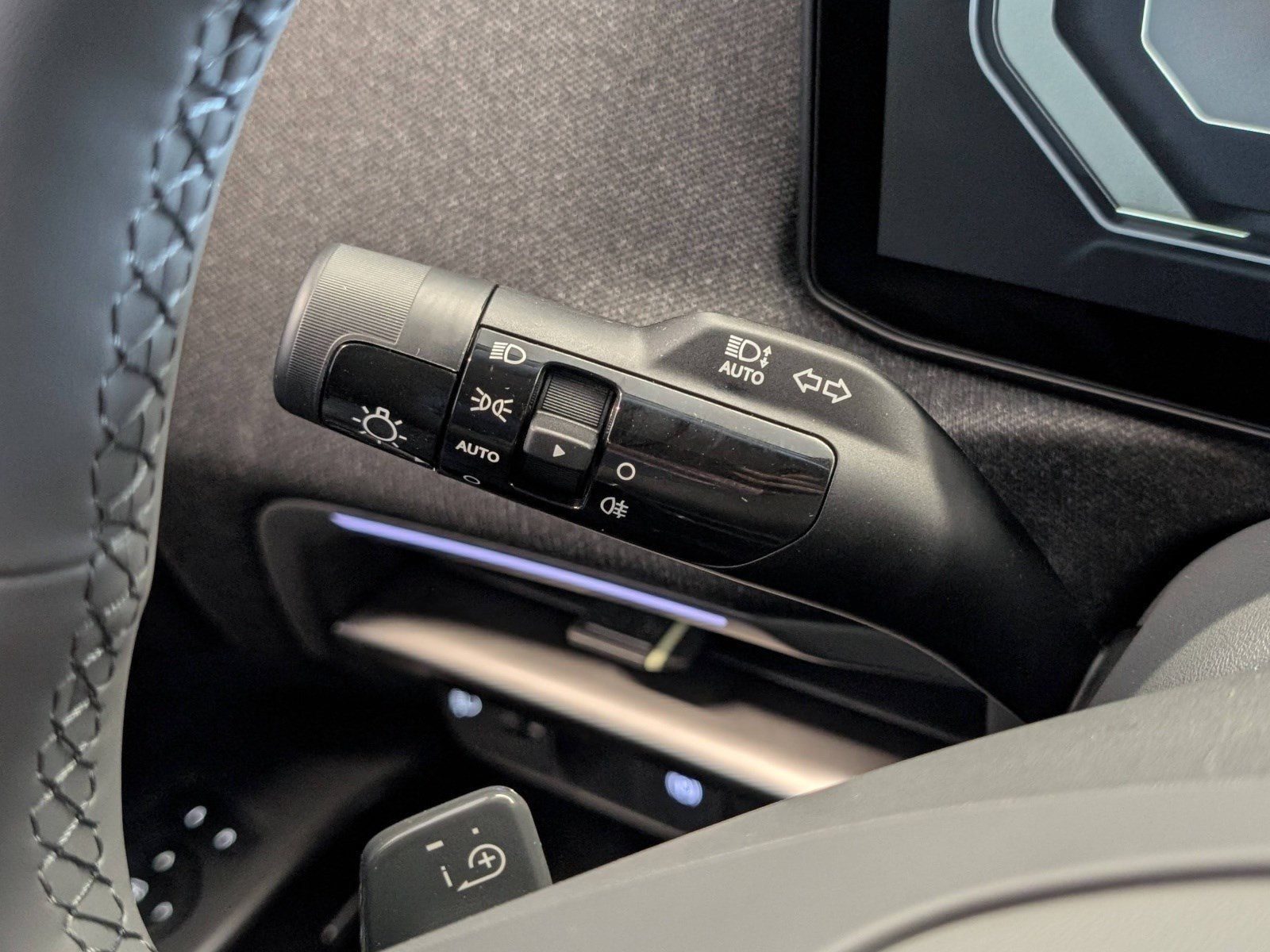 KIA EV2 42,2-kWh EARTH 5-Sitzer Design Technology – Bild 32