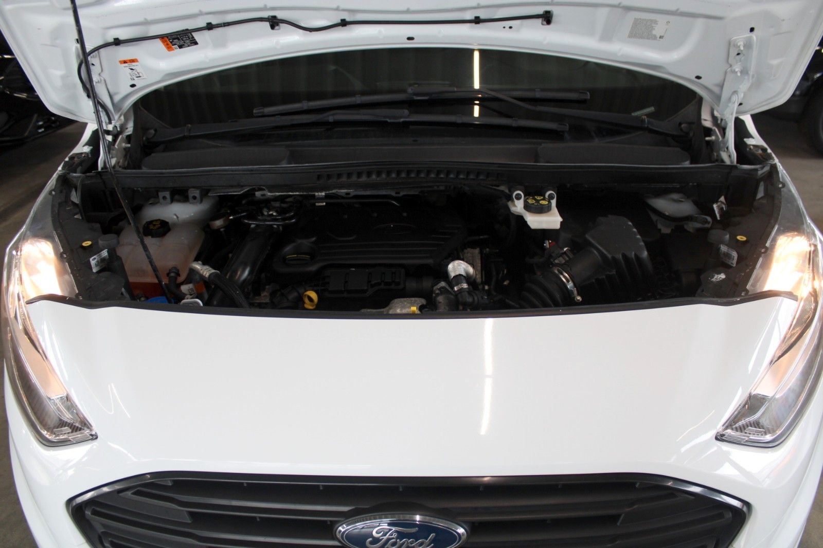 Fahrzeugabbildung Ford Transit Connect TREND KLIMA Standheizung 3-Sitze