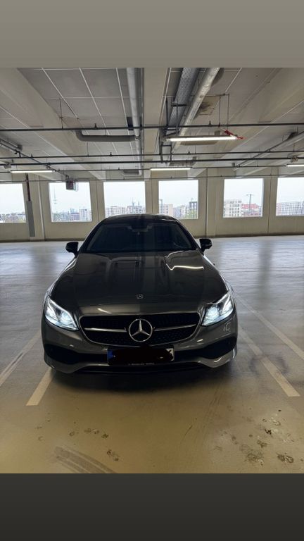 Image of Mercedes-Benz E 220