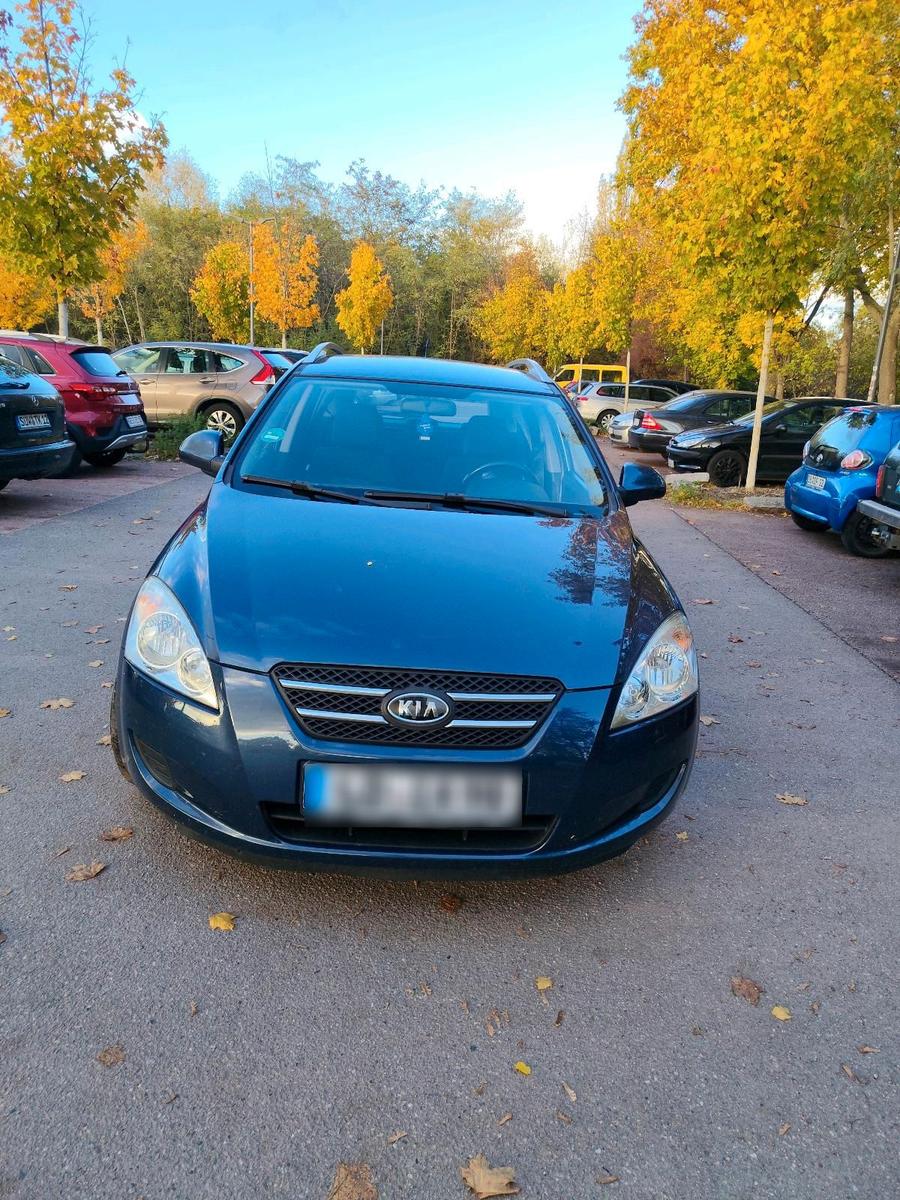 Kia cee'd 2009 — photo 5