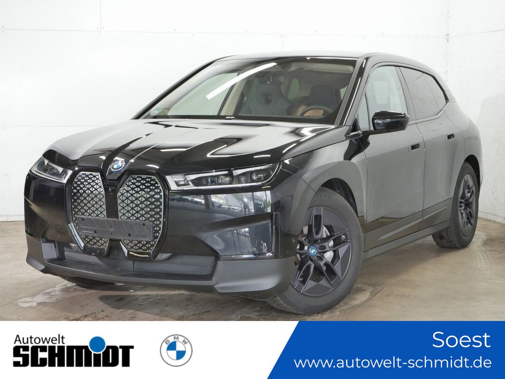 2025 BMW iX