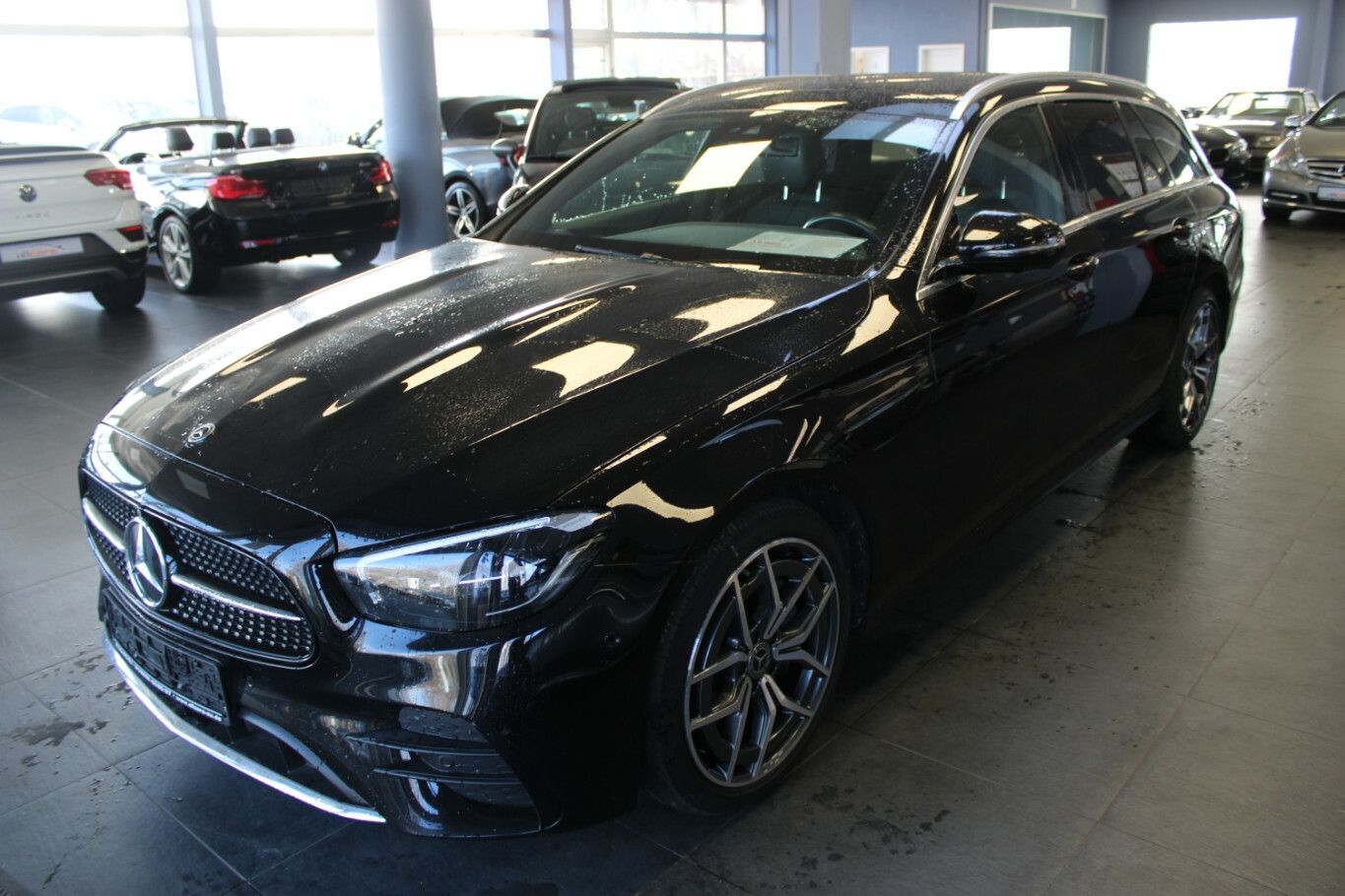 Mercedes-Benz E 300 d 4Matic T 9G-TRONIC AMG Line foto 3