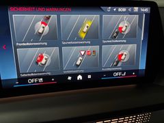 Fahrzeugabbildung BMW M 135i xDrive -- AHK/ DrivingProf/ HeadUp/ HiFi