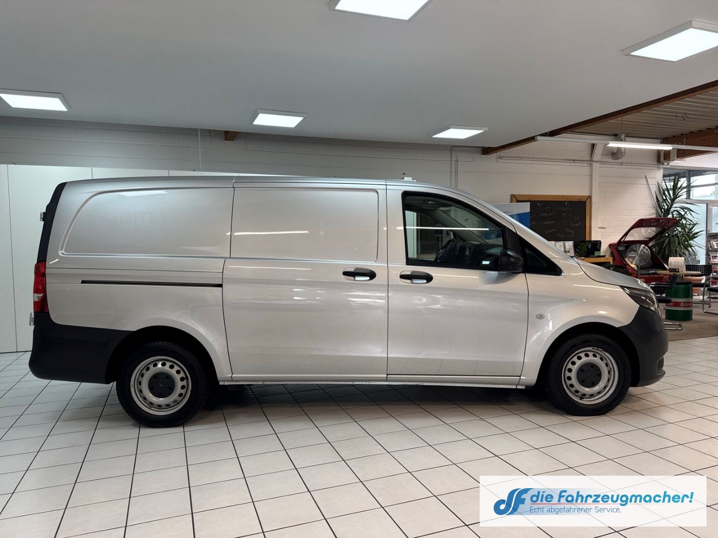 Fahrzeugabbildung Mercedes-Benz Vito Kasten 114 CDi Automatik lang Navi Kamera S