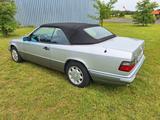 Mercedes-Benz E 220  124C Cabrio - Mercedes-Benz E 220 aus 1994