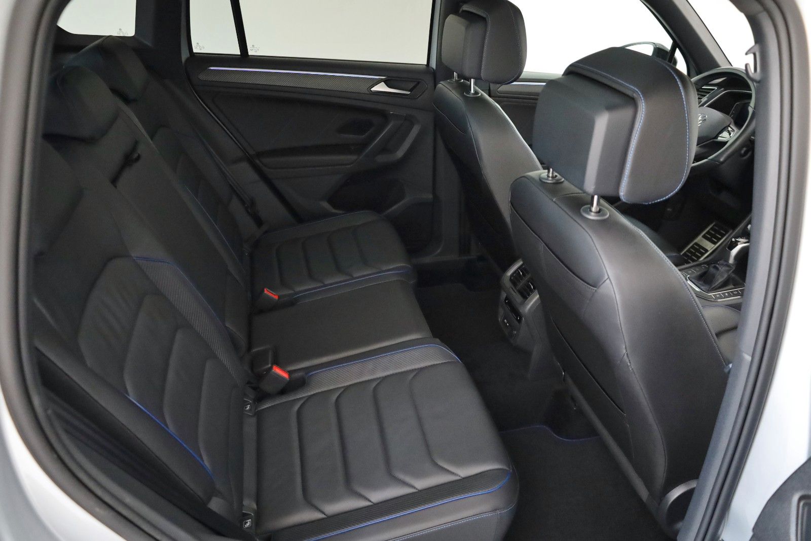 Fahrzeugabbildung Volkswagen Tiguan R 4M Leder,Navi,LED,PanDach,Harman/K,Memo