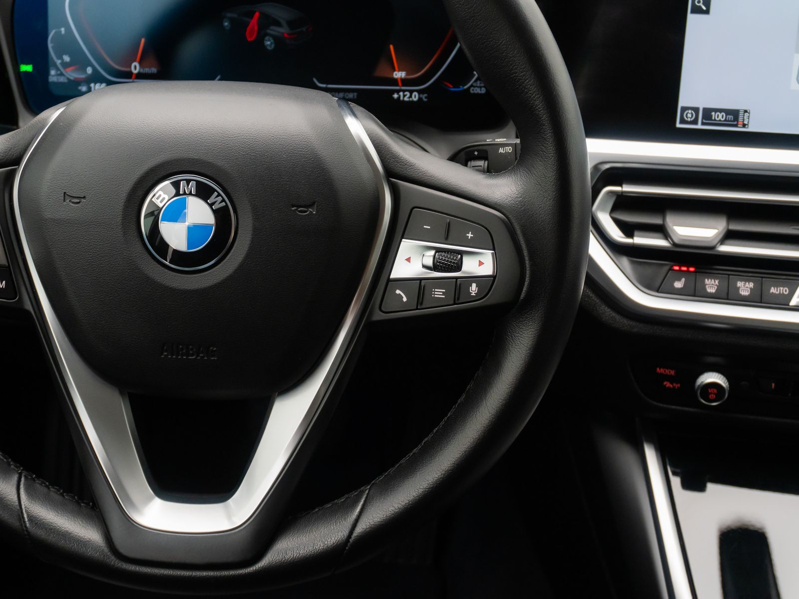 Fahrzeugabbildung BMW 320d  xD Sport Line Laser HUD DAB Komfort Alarm