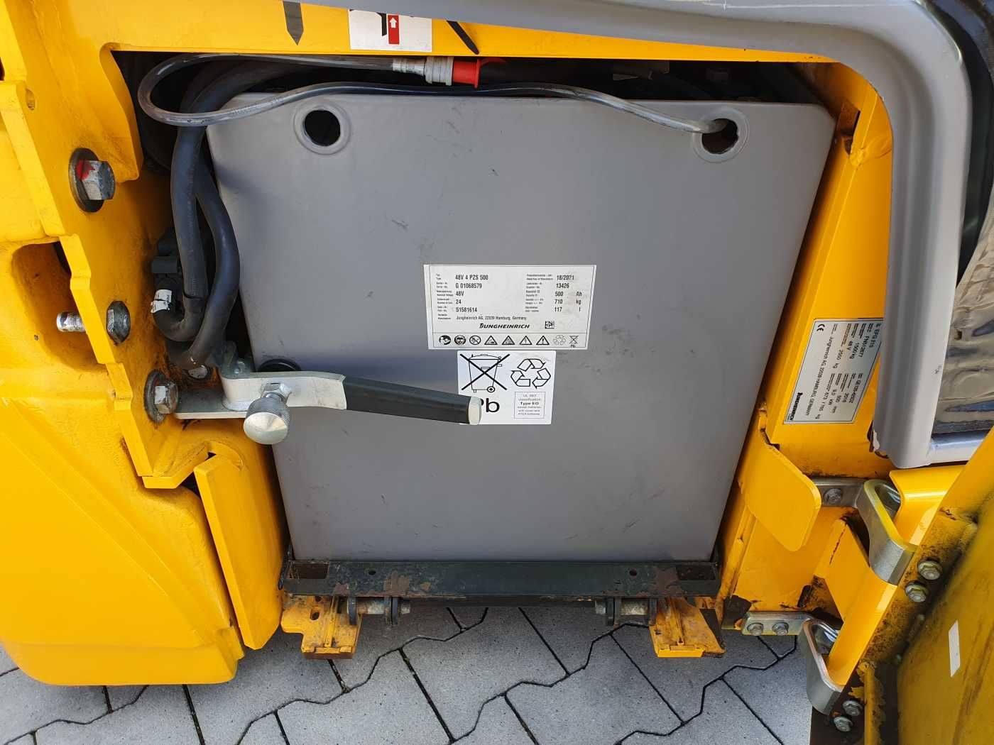 Fahrzeugabbildung Jungheinrich EFG 215 / Triplex 4.25m / SS / nur 1.680h / 2021