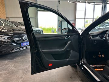 Skoda Octavia Combi RS *BiXenon*Navi*AHK*
