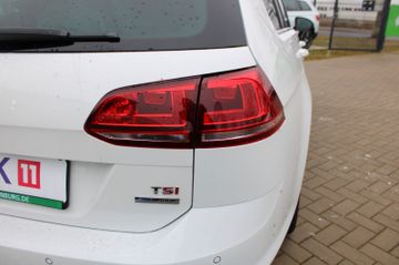 Volkswagen Golf VII Variant Highline BMT *XENONAUTOMATIK*