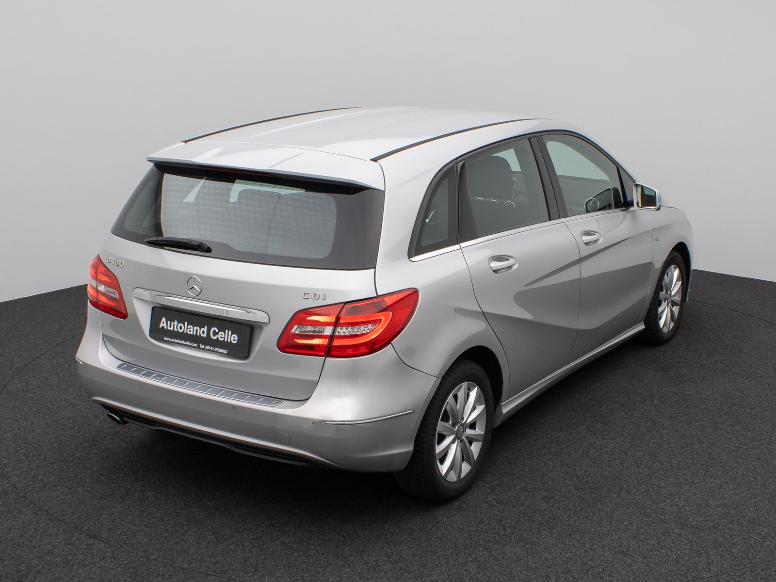 Fahrzeugabbildung Mercedes-Benz B 180 CDI Navi Sitzhzg Bi-Xenon PDC Klimaautomat