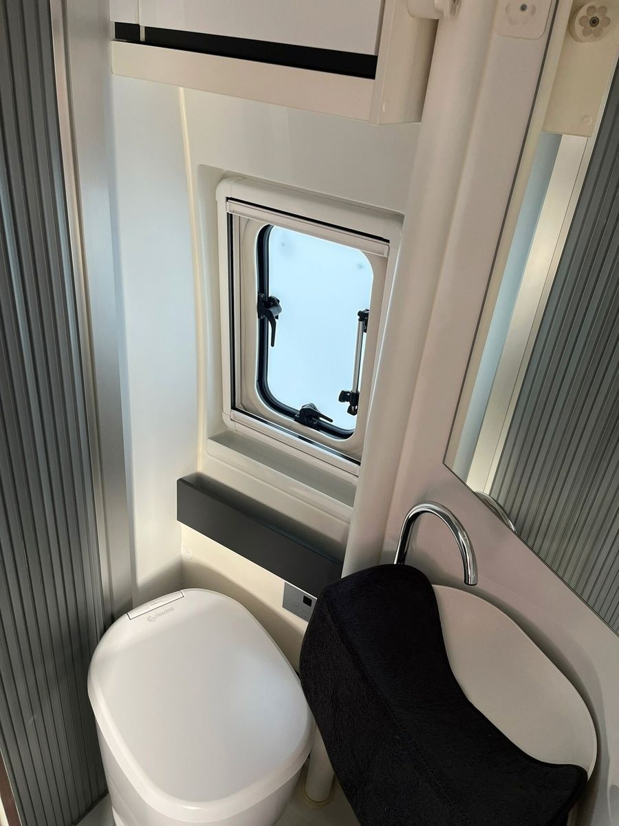 Fahrzeugabbildung Adria Twin Supreme 640 SLB AHK,Markise,Luftfederung