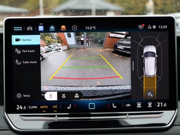 Fahrzeugverkauf 18 Volkswagen Tiguan 1.5 eTSI 110 kW Life AHK elek. Koffer Kam