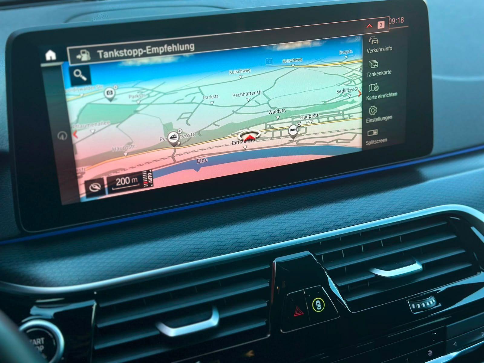 BMW 530i M SPORT PAKET HUD#LASER#ACC#PANO#LEDER#AHK