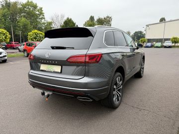 Volkswagen Touareg R-Line 4Motion+AHK+AWS+StHz+HUD+MEM+LED+