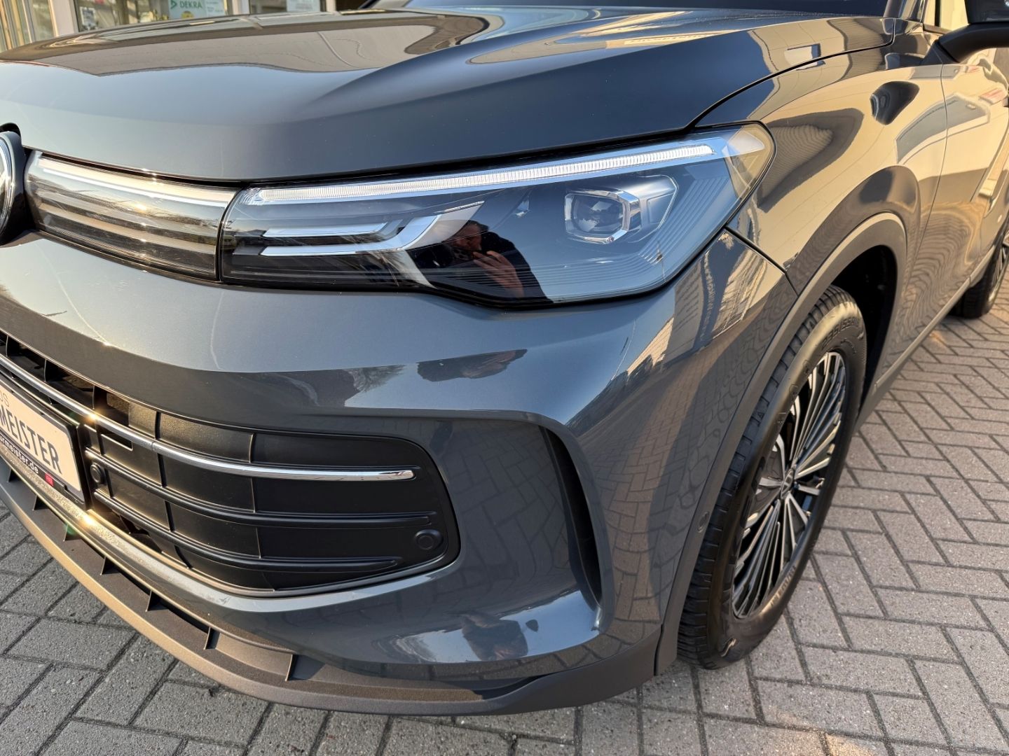 Fahrzeugabbildung Volkswagen Tiguan 1.5 eTSI 110 kW Life Navi Digitales Cockp