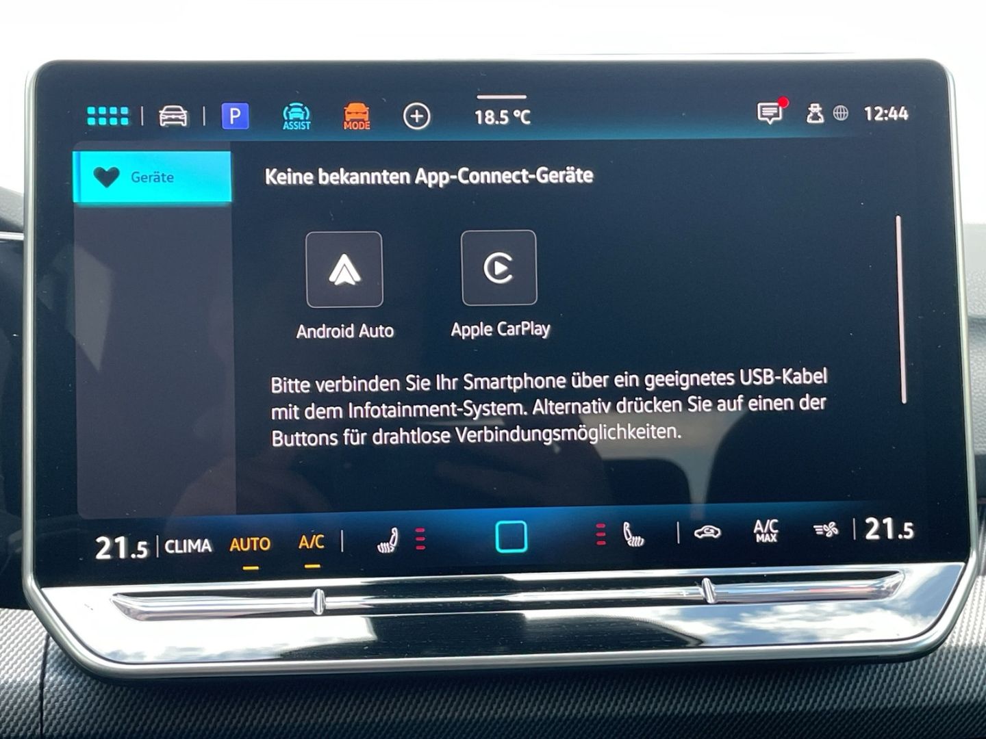 Golf VIII 1.5eTSI DSG R-Line AHK/Kamera/IQ.Light