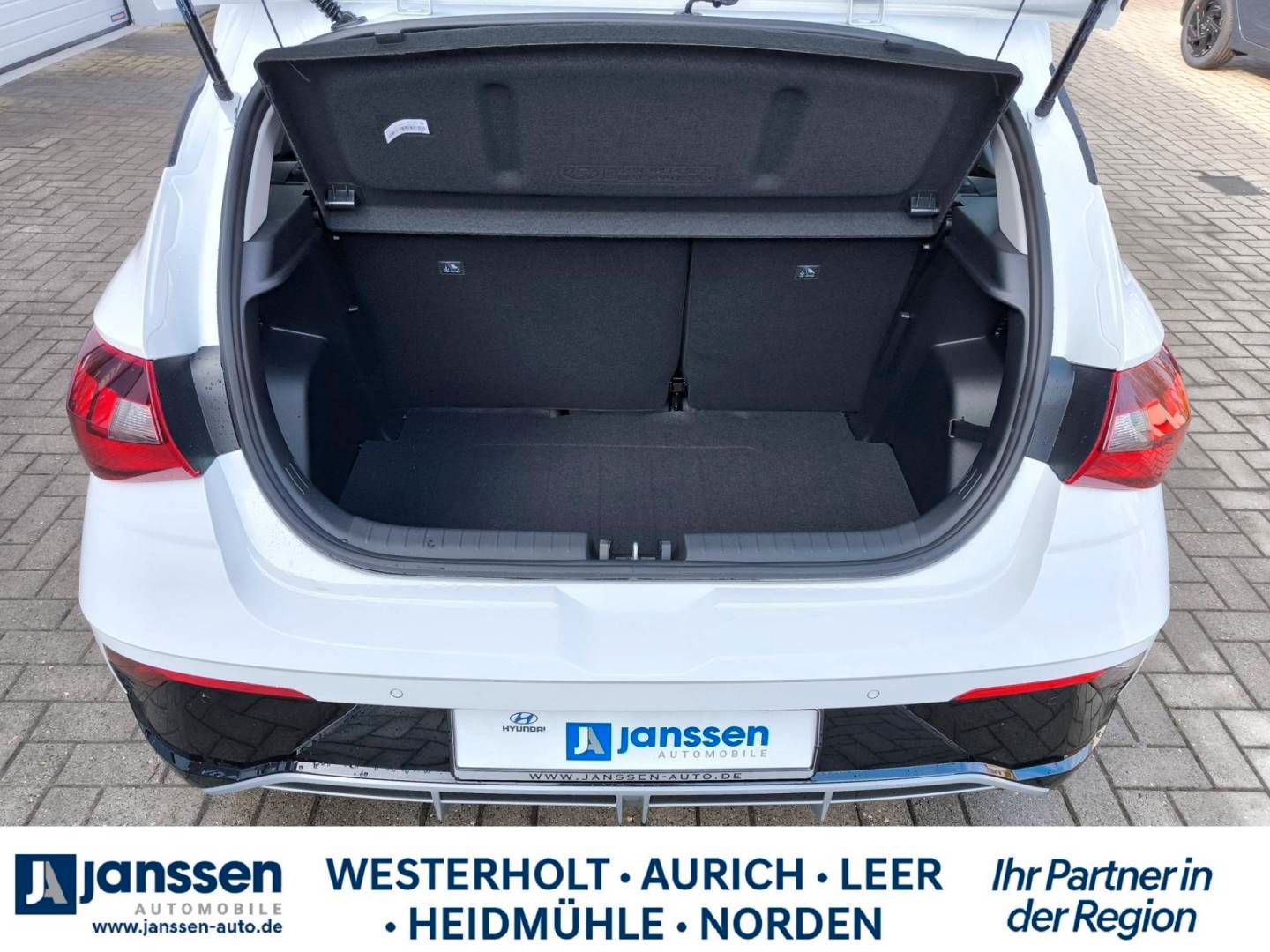 Fahrzeugabbildung Hyundai i20 FL (MY26) 1.0 T-GDI (90 PS) 6-MT Select Navi