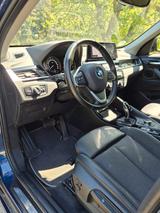 BMW X1 sDrive18d Sport Line  AHK Head-Up Display