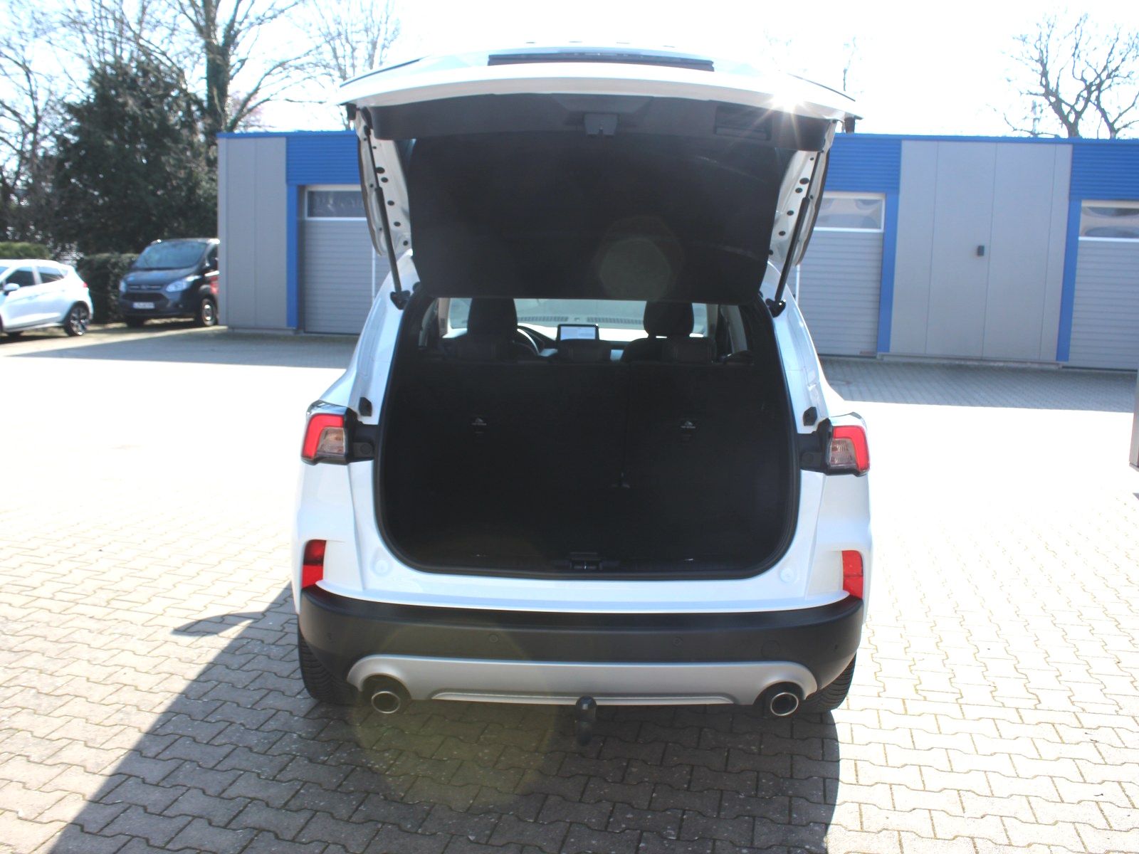 Fahrzeugabbildung Ford Kuga Cool & Connect 1,5 EcoBoost