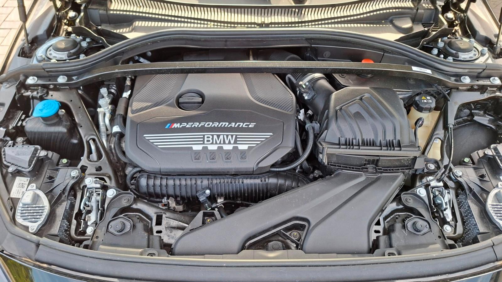 BMW Vollpaket M235i xDrive Gran Coupé Panorama