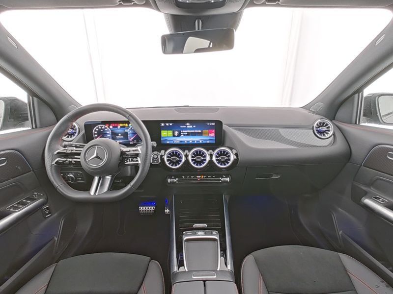 Fahrzeugabbildung Mercedes-Benz GLA 180 AMG LINE*Night*Distron*360*LED*EasyPack*