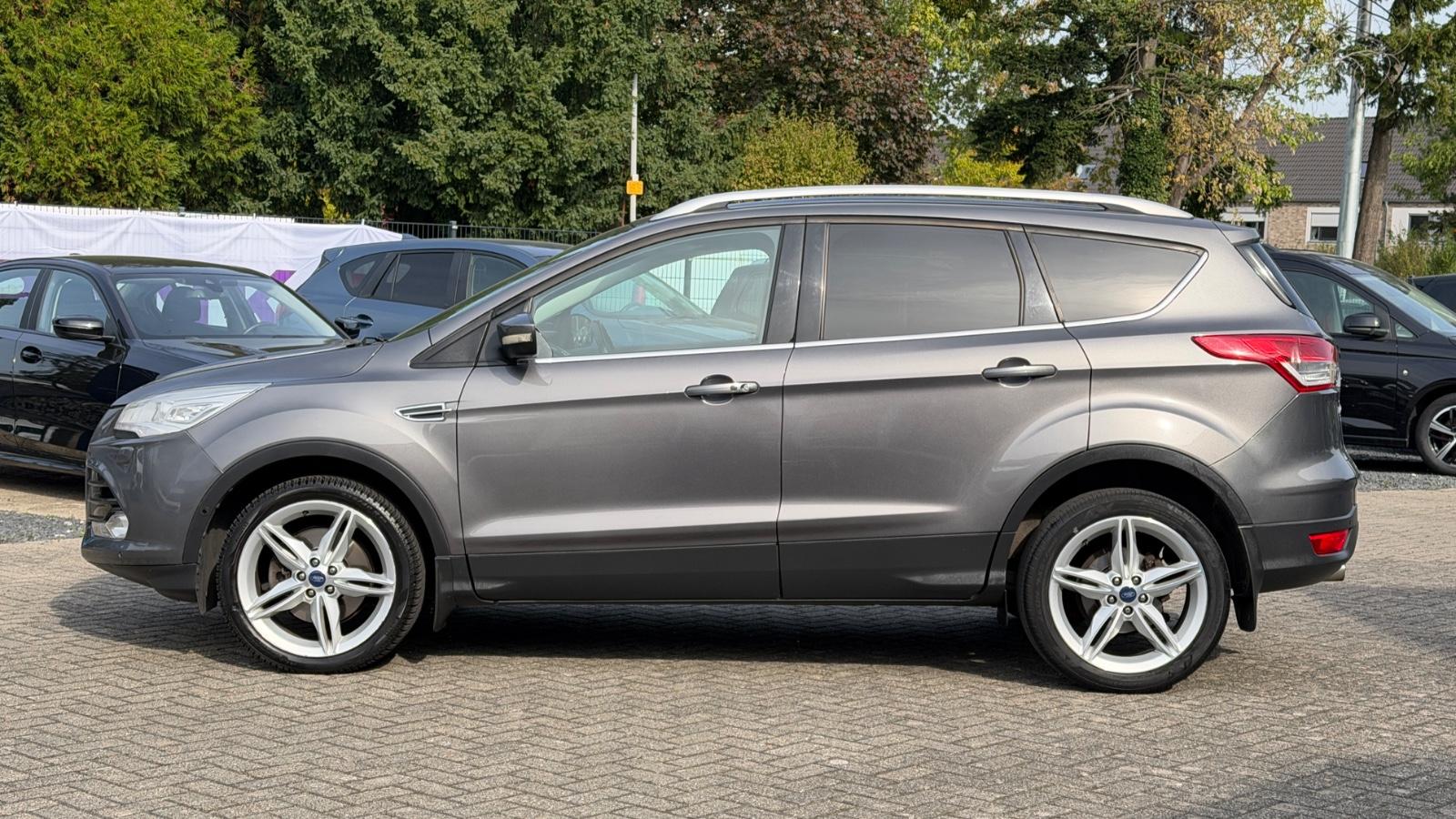 Ford Kuga Titanium 2.0 TDCI PANO TTW NAVI RCAM 4x4
