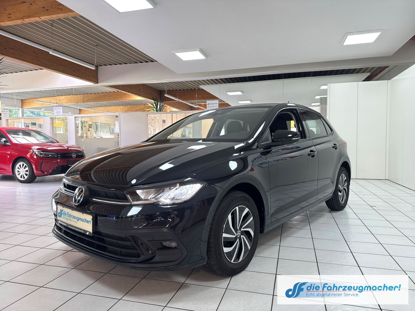 Fahrzeugabbildung Volkswagen Polo VI Life Digitales Cockpit LED Dyn. Kurvenli