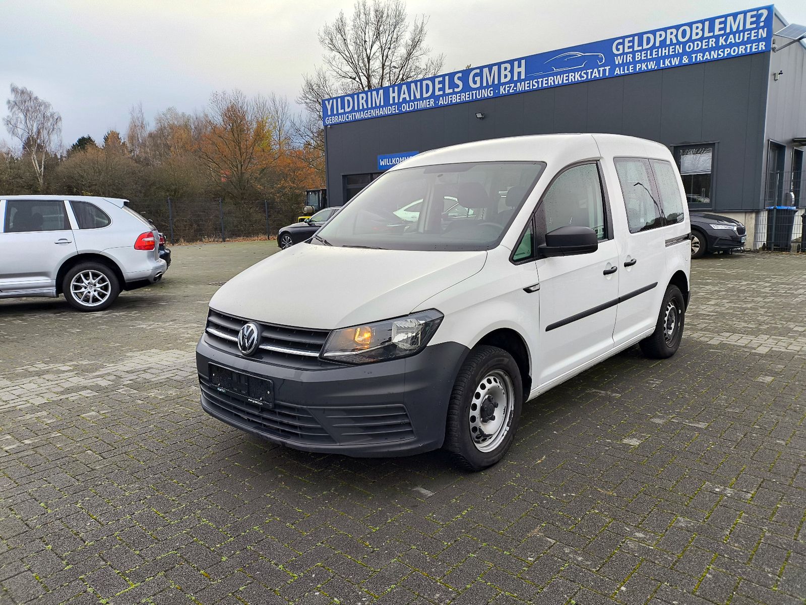 VW Caddy ,5 SITZER,KLIMA,SITZHEIZUNG,PDC