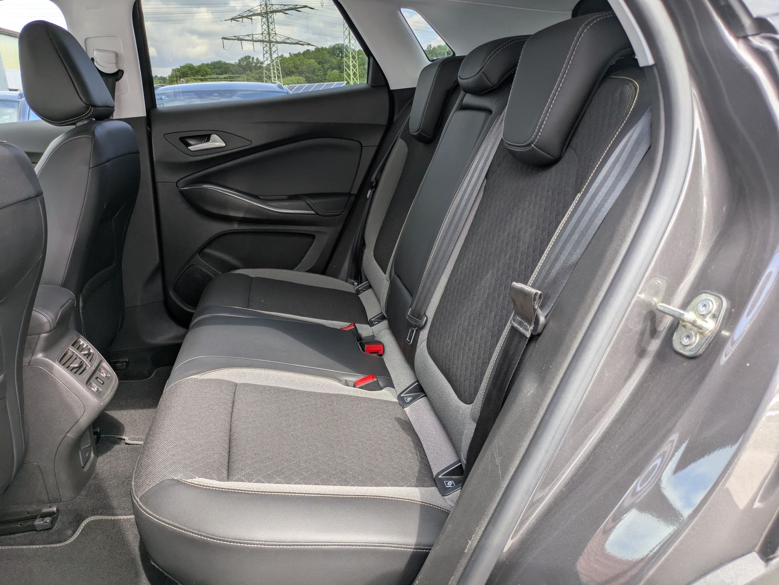 Fahrzeugabbildung Opel Grandland X 1.2 Opel 2020 LED*TEMP*KAMERA*18"APP