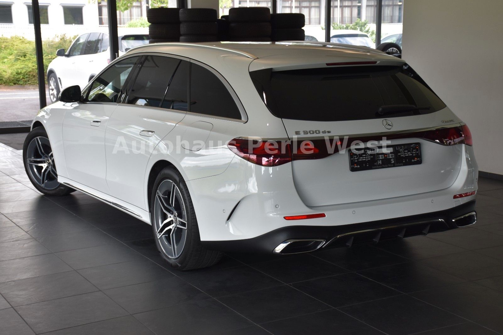 Mercedes-Benz E 300 de 4Matic T AMG Line Advanced Plus"AHK"LED foto 4