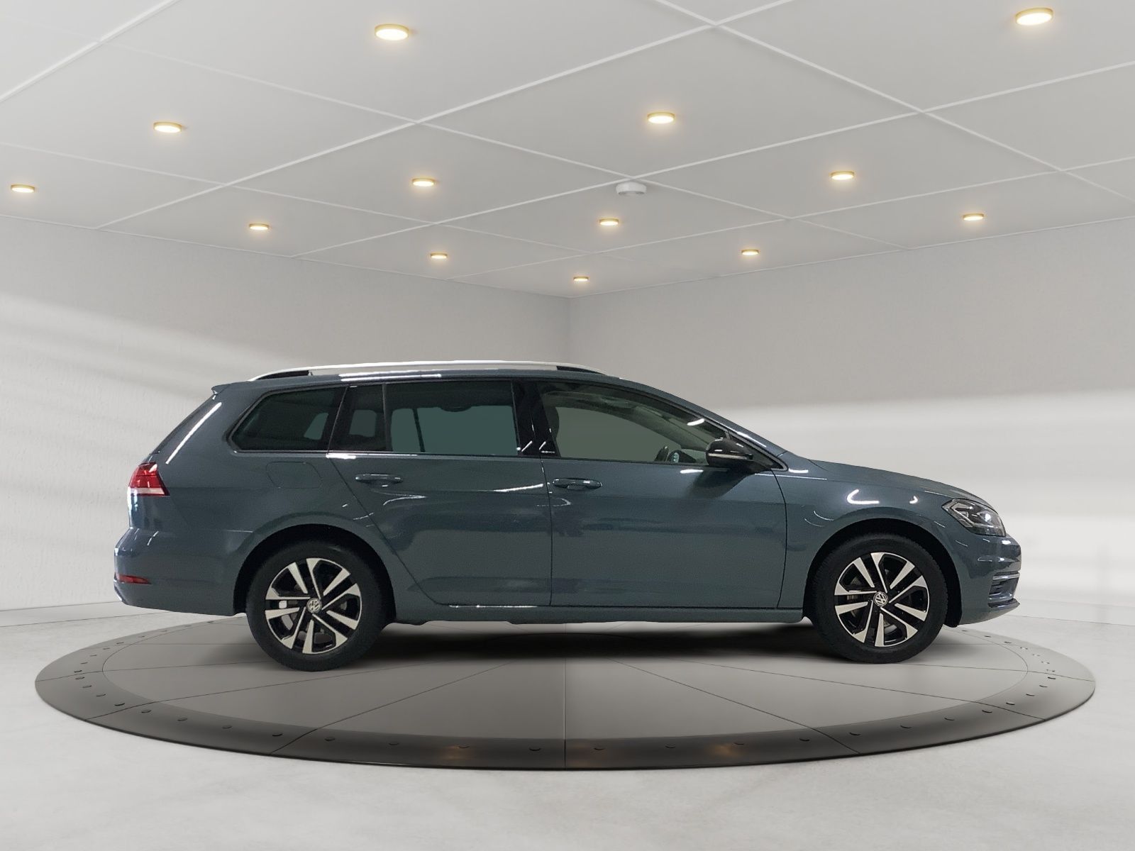 Golf Variant IQ.Drive 1,6 TDI 85 kW DSG LED, AC