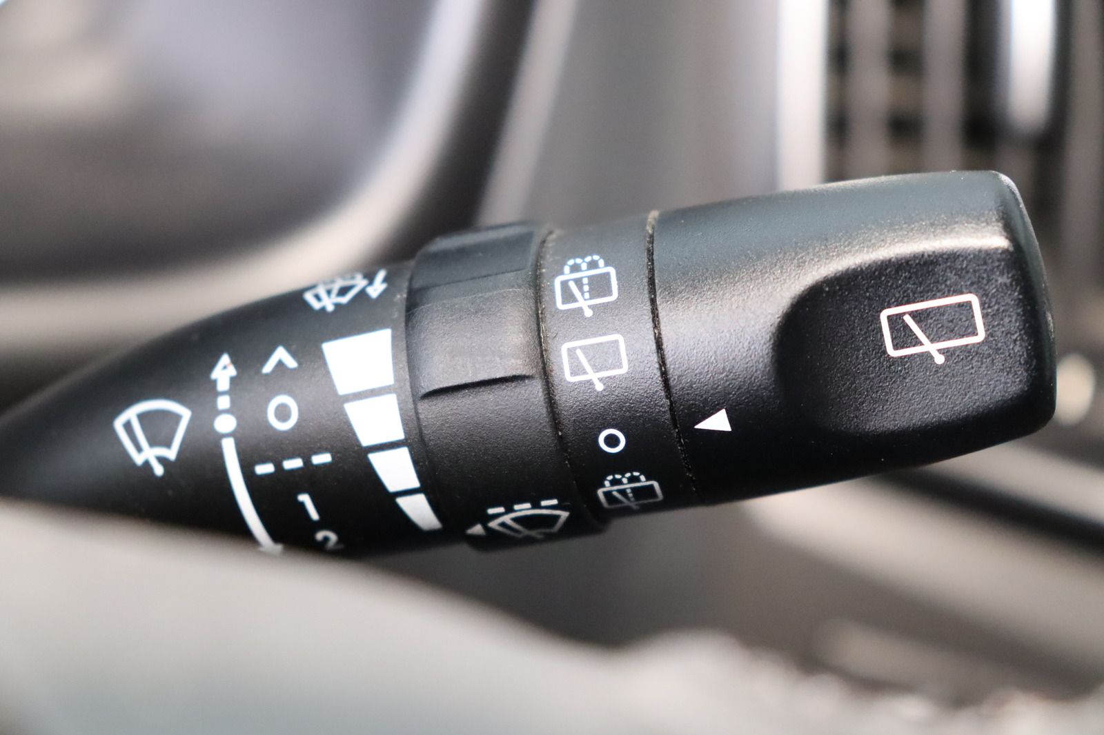 Fahrzeugabbildung Hyundai H1 Travel Trend * Navi * DAB * 8-Sitzer